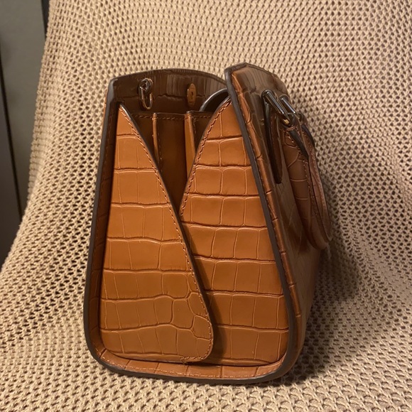 Gorgeous Michael Kors Bag!! - Picture 3 of 7